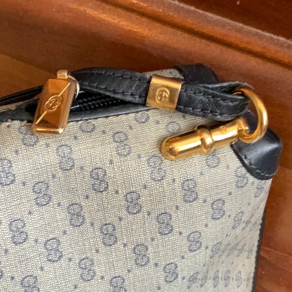 Vintage Gucci GG Monogram Crossbody Bag - Picture 11 of 15